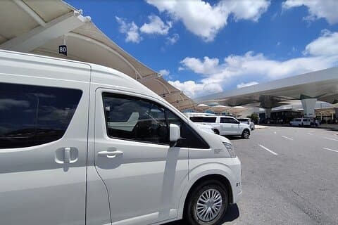 Enkel resa från Cancun flygplats Privat transport till Tulum Centro