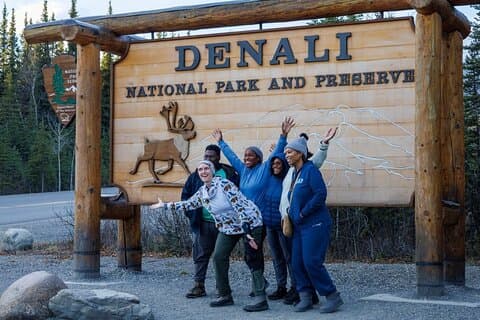 Overnight Denali National Park plus Aurora Chase Tour