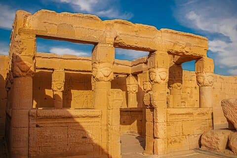 Privat dagstur till Dendara och Abydos tempel från Luxor