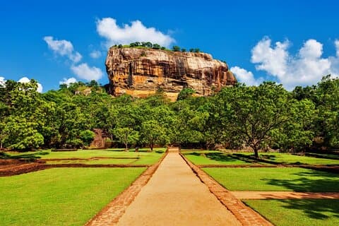 Sri Lanka Round Tour-Sigiriya, Ella tågresa Safari äventyr