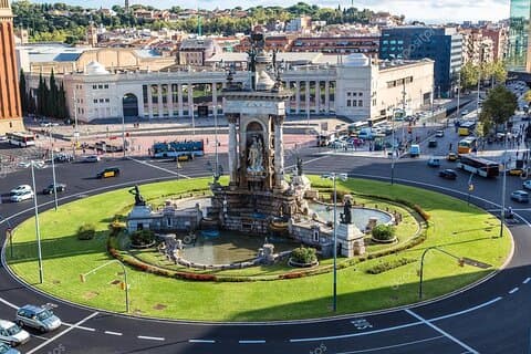 Komfortabler Transfer vom Stadtzentrum von Barcelona zum Flughafen