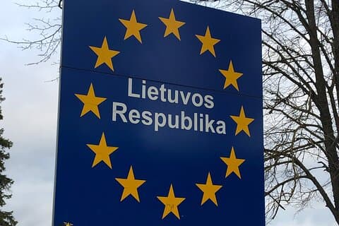 Privat transfer Riga til Vilnius eller Kaunas via Hill of Crosses