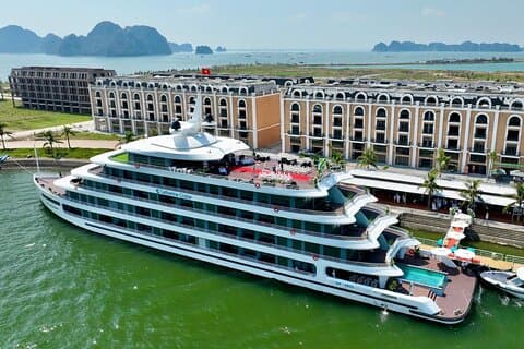 Catherine 6 - Crociera Stellare – Halong Bay 3D2N Esperienza con Piscina