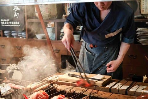 Shinjuku Izakaya mat og drikke tur
