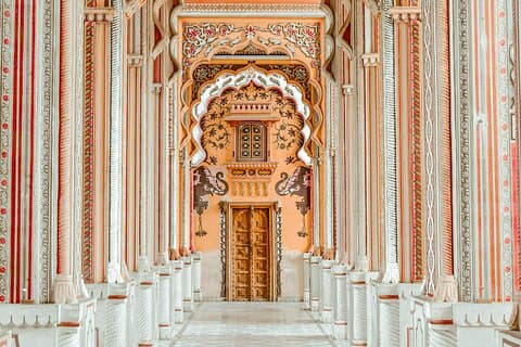 2-Day Golden Triangle Tour from Delhi, Jaipur, Agra with 5 star hotel