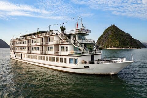 Amanda Cruise 5-Star – Luxury 2-Day Halong Bay Overnight Tour
