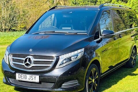 Excursion en Irlande du Nord avec transfert en VIP Mercedes Classe V
