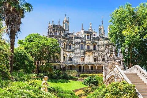 Halvdag Sintra Regaleira och Queluz från Lissabon