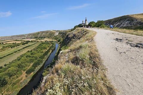 Chateau Vartely and Old Orhei Reserve Day Tour