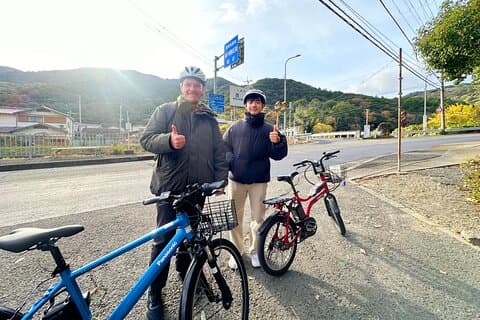 Coastal Bike Tour with Sutra Calligraphy in Fukeko Osaka