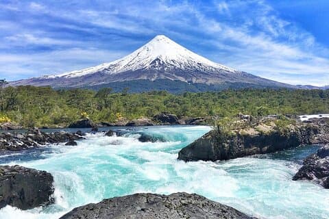 Petrohue Falls och Osorno Volcano Privat heldagstur