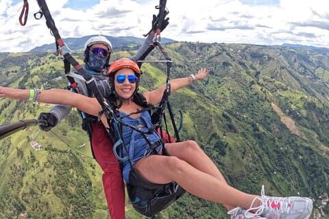 Parapente em Medellín.