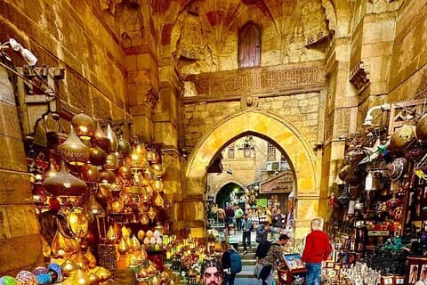 Discover Khalili: Culture Walk & Traditional Lunch&private Guide