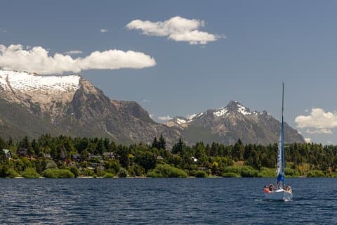 Segelausflug auf dem Nahuel-Huapi-See in Bariloche