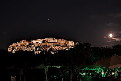 Athènes la nuit Visite à pied enchanteresse et délices du dîner