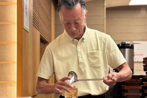 【Spansk/ Engelsk】Tsukiji Matcha på en 100 år gammel Japansk butikk