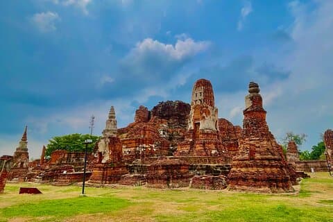 Bangkok Private Car : Parque Ayutthaya, Mahathat & Mercado (8h)
