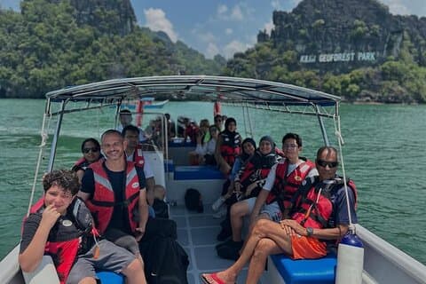 Sharing Boat Tour Langkawi Mangrove Adventure with Lunch