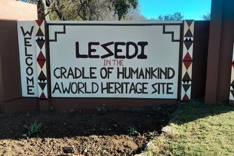 Tour por las cuevas de Sterkfontein y el pueblo cultural de Lesedi