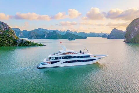 5 - Star Leona Cruise : Luxuriöse Halong Bay Tagestour mit leckerem Mittagessen