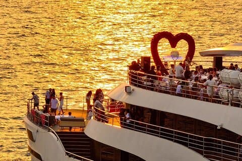 Phu Quoc Sunset Voyage Tour by Premium Cruise
