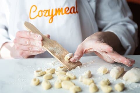 Make Classic Pasta & Tiramisu by Bay of Naples (4-Course Meal)
