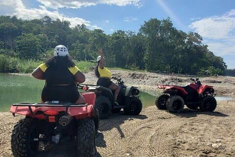究極のジャマイカアドベンチャー：ATV、バンブーラフティング＆乗馬