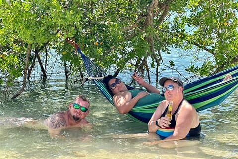 Roatan Wildlife & Private Beach Getaway