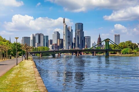 Erleben Sie die Essenz Frankfurts auf einer privaten Tour