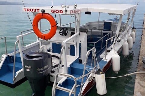Bateau à fond de verre et plongée en apnée à Montego Bay