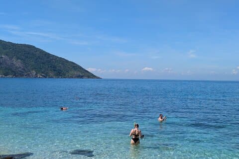 Grupo pequeño - Isla de Cham en una aventura de snorkel