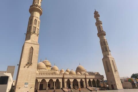 Hurghada Guided City Highlights Tour with Shopping Stops