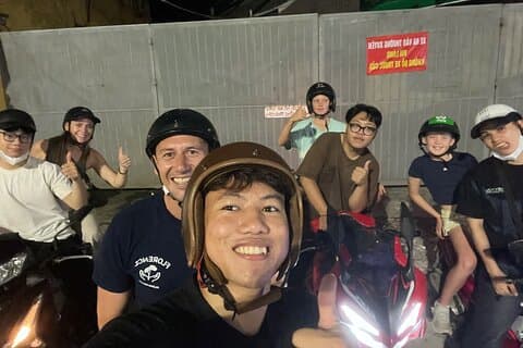 Hanoi Motorbike Street Food Tour met bezienswaardigheden