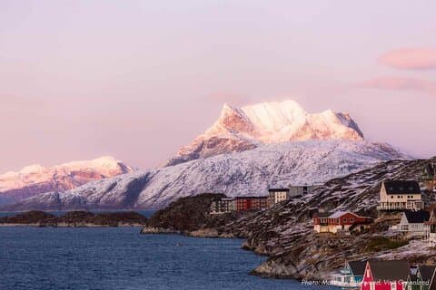 Nuuk City Highlights by Car with Greenlandic Tasting