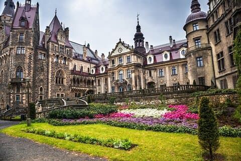 Visite guidée privée du château de Katowice à Moszna et du palais de Plawniowice