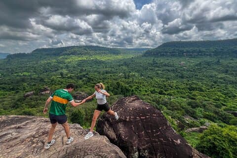 Excursión a la montaña Kulen con picnic y puesta de sol en el pueblo flotante