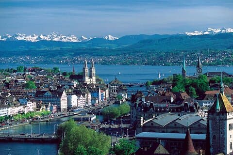 Excursão privada de Zurique para os Lagos Thun e Brienz