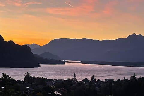 Privater Flughafentransfer und Tourenservice in Salzburg