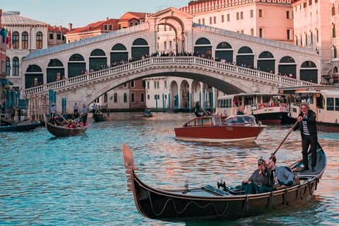 Venice: Guided Walking Tour with Optional Gondola Ride