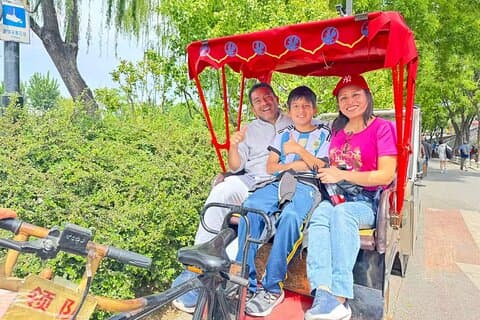 Beijing Half Day: Old Hutong Rickshaw Tour with Peking Duck Lunch