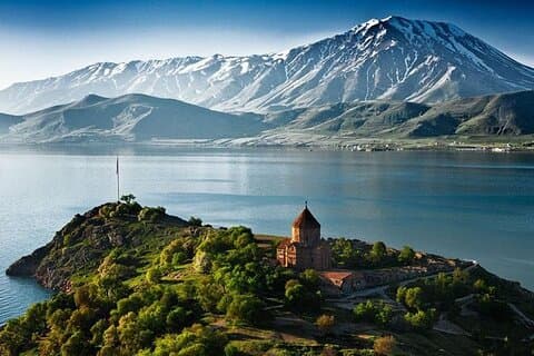 Armeniens tur fra Tbilisi og tilbage. 2 - 3 dages privat oplevelse
