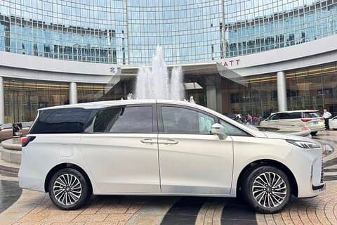 1-Way Private Transfer between Beijing Airport and City Hotels