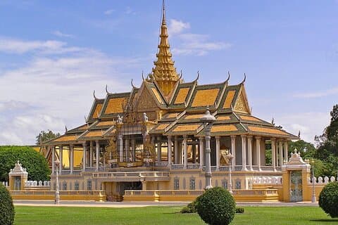 Cultural Treasures of Luang Prabang Group Exploration Tour