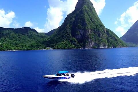 St Lucia Private 45Min* Speedboat Transfer from Resort to Airport