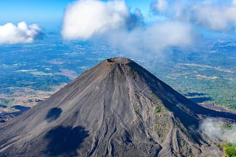 イザルコ火山ハイキング体験-プライベートガイドツアー