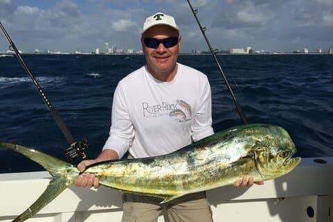 6 horas de charters de pesca no mar profundo em Lady Helen em Fort Lauderdale