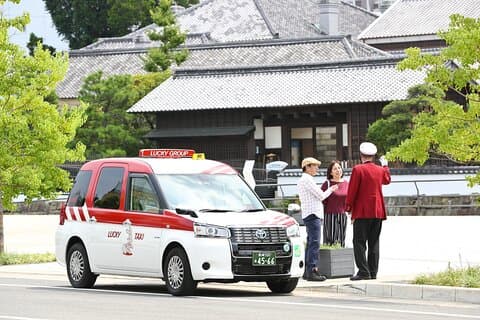 Tour of Nagasaki City with Lucky Taxi