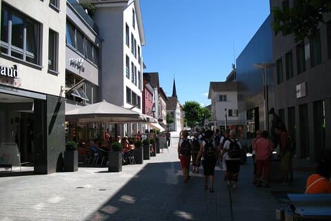 Tour privado de Zurique para Vaduz Liechtenstein Highlights 8 horas