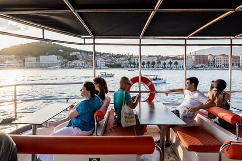 Abend Panorama Flucht Split durch Meer