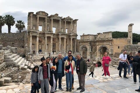 Privat Efesos & Basilica of St John + Lunch - Opt turkiska badet